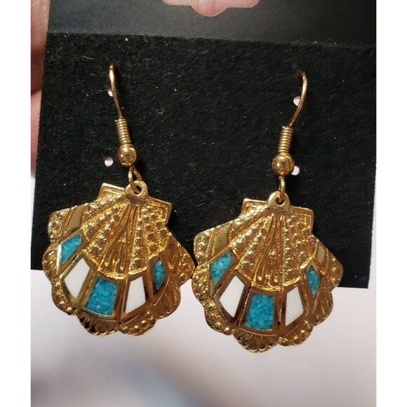 Vintage 1980's Signed COP co.90 Shell Dangle Enamal Gold Tone Earrings - Picture 7 of 15